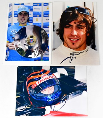 Lot 594 - FERNANDO ALONSO; two signed colour photographs...