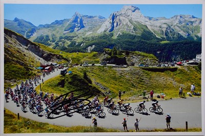 Lot 628 - BRADLEY WIGGINS; six signed colour photographs...