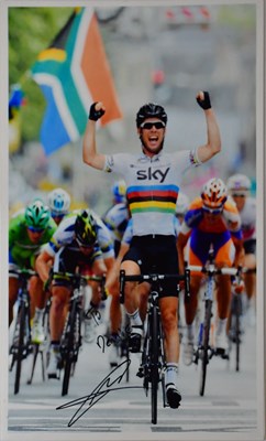 Lot 616 - MARK CAVENDISH; five signed colour photographs...