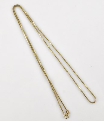 Lot 2195 - A 9ct yellow gold fine box link necklace,...