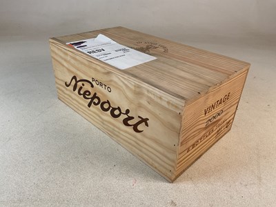 Lot 270 - PORT; a sealed crate, six bottles of Niepoort...