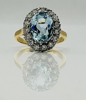 Lot 790 - An 18ct yellow gold and white metal tipped...