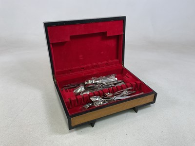 Lot 454 - ONEIDA; Community 'Coronation' pattern silver...