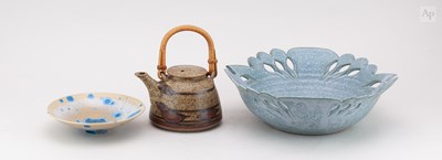 Lot 625 - RUTH BRADBURY; a stoneware bowl with sculpted...