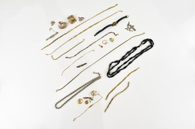 Lot 552 - A collection of Victorian and later costume...