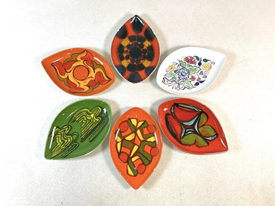 Lot 352 - POOLE POTTERY; six shape 91 Delphis bowls, all...