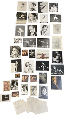 Lot 418 - A collection of approximately thirty-five...