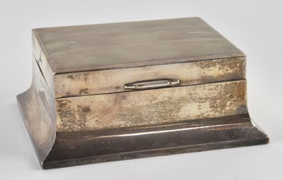 Lot 1140 - WALKER & HALL; a George VI 1930s hallmarked...