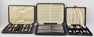 Lot 1156 - A cased set of six George V hallmarked silver...