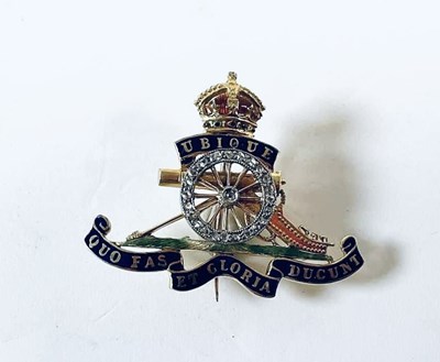 Lot 576 - An 18ct yellow gold Royal Artillery enamelled...