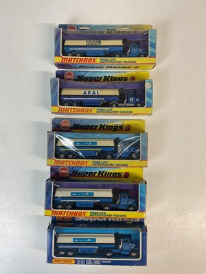 Lot 25 - MATCHBOX SUPERKINGS; five K-16 Ford Aral...