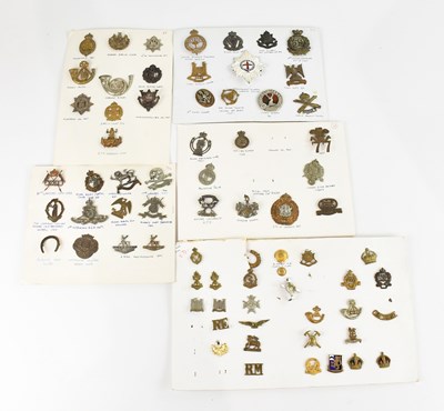 Lot 1222 - A large collection of WWI and other military...