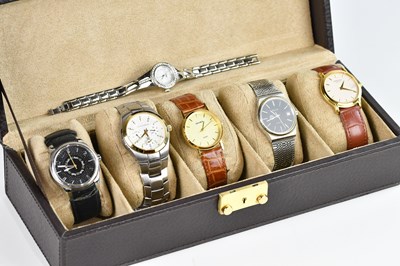 Lot 538 - Five vintage gentleman's fashion watches...