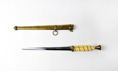 Lot 578 - A 19th century Naval Midshipman's dirk with...