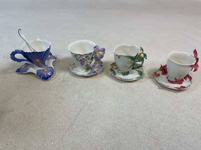 Lot 415 - FRANZ; porcelain items comprising FZ 00464Uk...