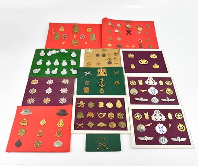 Lot 1261 - An extensive collection of military and other...