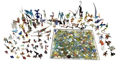 Lot 630 - A large quantity of assorted 1950s art glass...