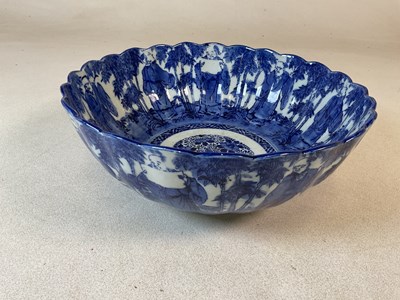 Lot 80 - A large Japanese Meiji period blue and white...