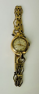 Lot 695 - BEGUELIN; a lady's vintage 9ct yellow gold...