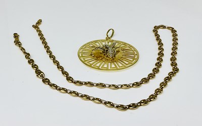 Lot 620 - A large 18ct yellow gold pierced circular...