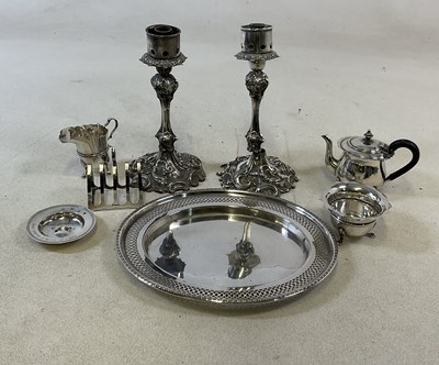 Lot 485 - A late Victorian hallmarked silver bachelor's...