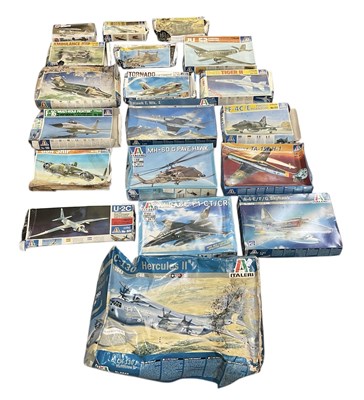 Lot 482 - ITALERI; a collection of nineteen scale model...