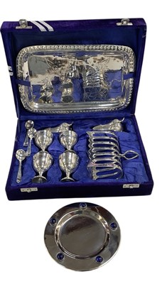 Lot 1093 - A white metal blue cabochon stone set pin dish,...