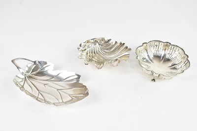 Lot 271 - E S BARNSLEY & CO; a George V hallmarked...