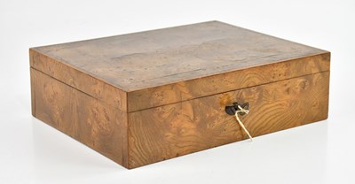 Lot 1093 - An inlaid walnut jewellery box of rectangular...