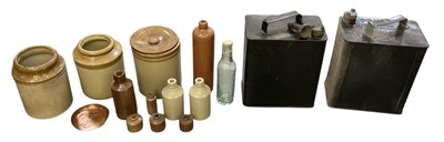 Lot 338 - A quantity of assorted collectors' items,...