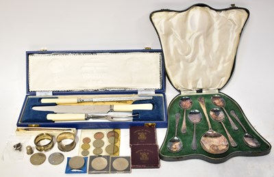 Lot 315 - A mixed collectors' lot, to include plated...