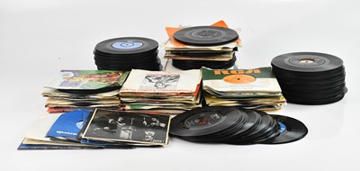 Lot 2056 - A collection of approximately two hundred 7"...
