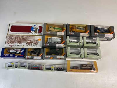 Lot 271 - CORGI AND OXFORD; diecast toys, to include...
