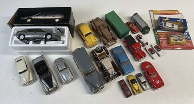 Lot 266 - A small quantity of diecast cars, mainly...