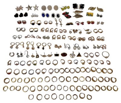 Lot 1323 - A large quantity of assorted costume jewellery...