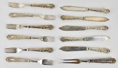 Lot 1217 - A quantity of George V hallmarked silver...