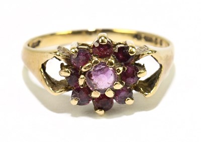 Lot 1213 - A 9ct yellow gold set dress ring, size I 1/2,...