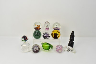 Lot 256 - Twelve art glass paperweights of various...