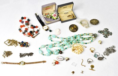 Lot 1357 - A quantity of vintage costume jewellery, to...