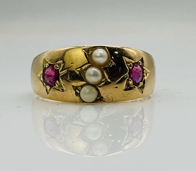 Lot 598 - An antique 15ct yellow gold seed pearl and...
