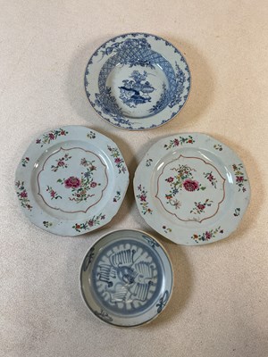 Lot 483 - A pair of circa 1800 Chinese Export Famille...
