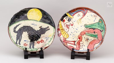 Lot 215 - BEN FOSKER (born 1960); a slip decorated...