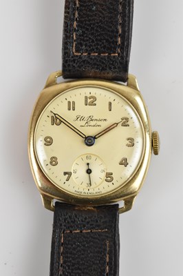 Lot 528 - J W BENSON; a vintage gentleman's 9ct gold...