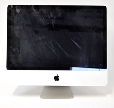 Lot 300 - APPLE; an iMac 24" PC.