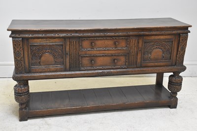 Lot 117 - TITCHMARSH & GOODWIN; a reproduction oak...