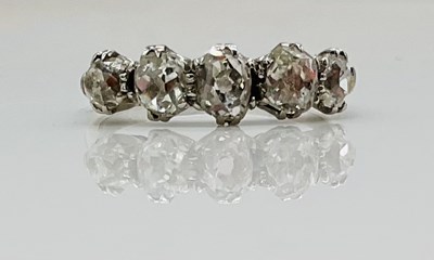Lot 593 - An 18ct white gold and platinum tipped antique...
