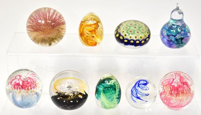 Lot 255 - Nine glass paperweights, to include Selkirk...