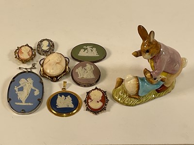 Lot 678 - A group of six coloured jasperware plaque...