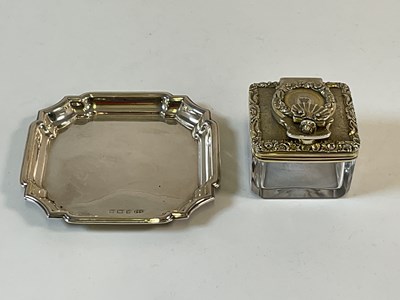 Lot 566 - A George IV hallmarked silver gilt mounted and...