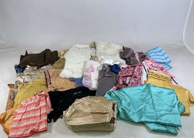 Lot 372 - A collection of vintage clothing, to include...